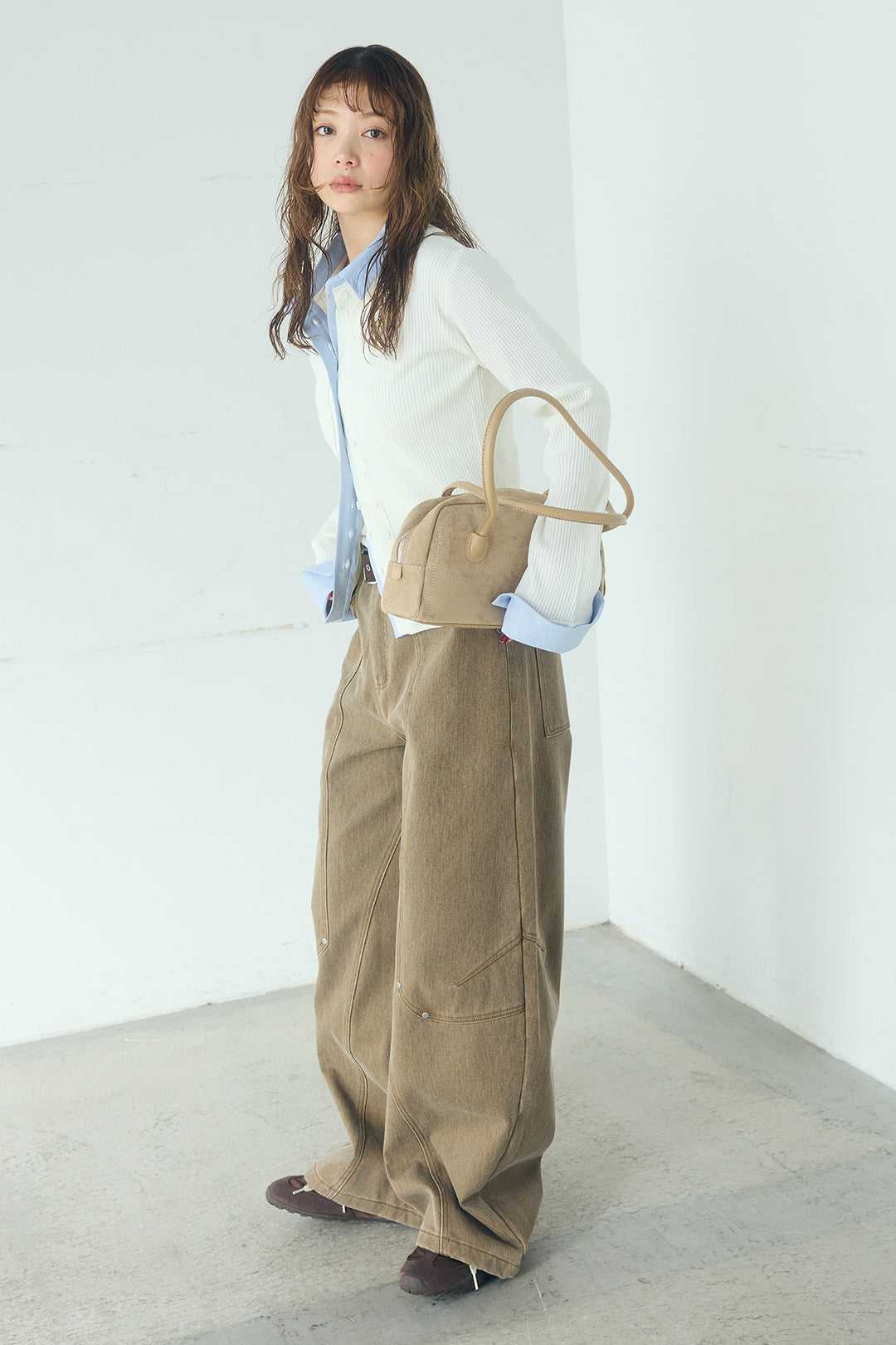 [SET]シャツドッキングボタンニットカーディガン+ベルト付きカラーデニムカーブワイドパンツ(2set)