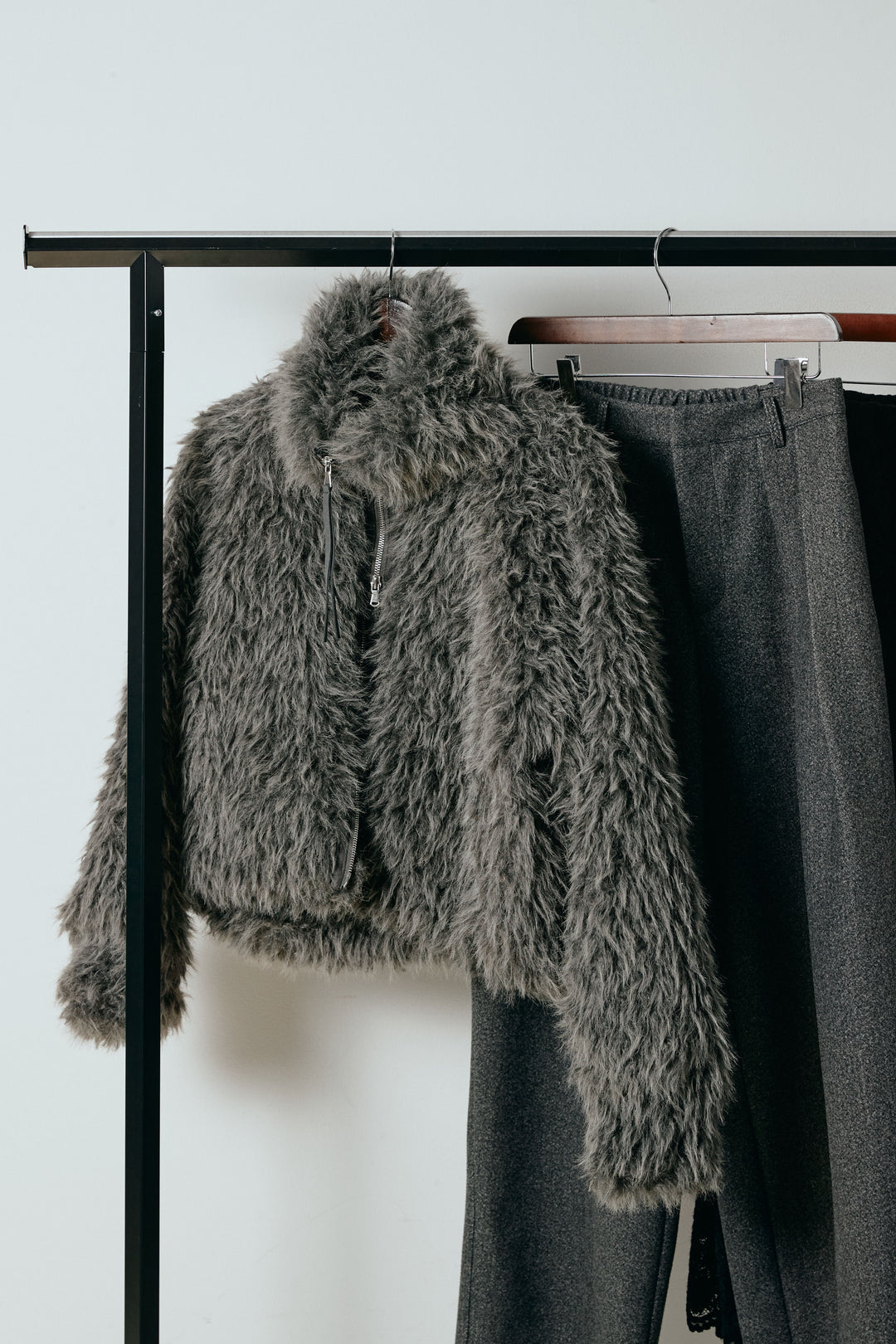 【着回しセット】[SET]ミックスシープファースタンドブルゾン+花柄刺繍ベロアフレアスカート+フェイクウールタックトラウザーズパンツ(3set)