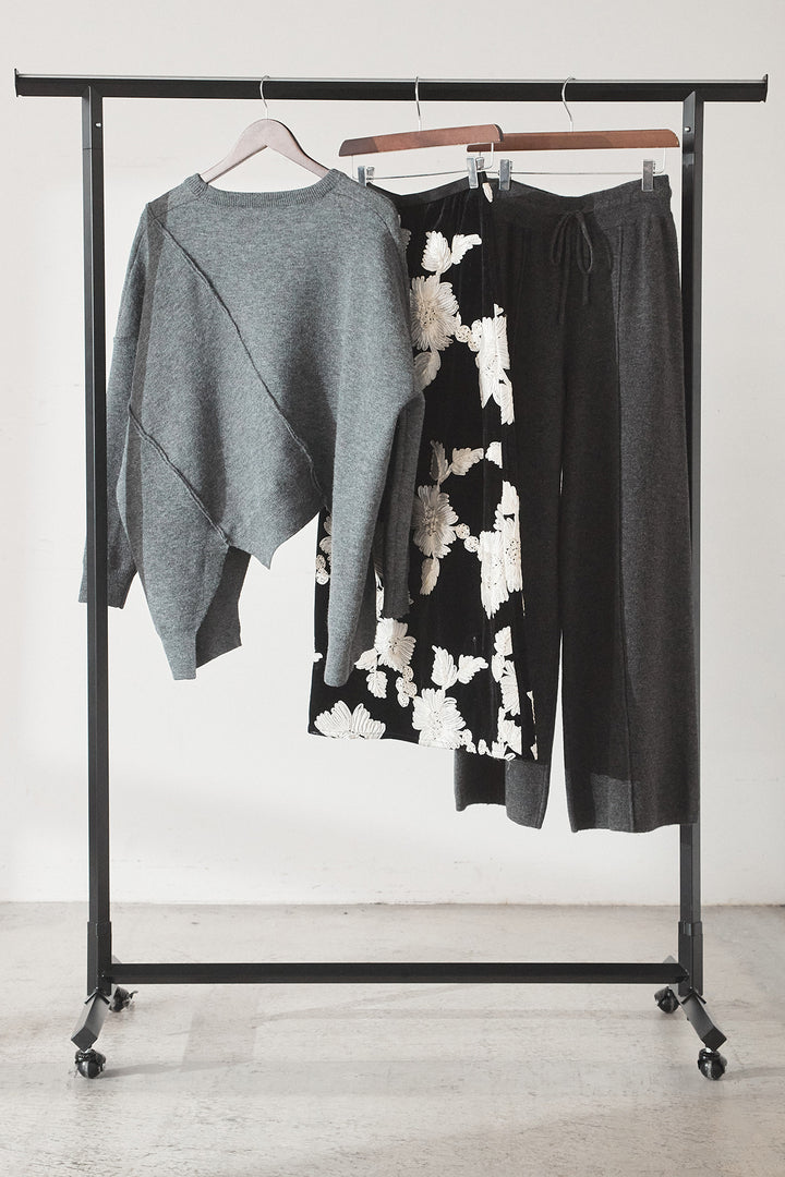 【着回しセット】[SET]アシンメトリーデザインニットトップス+センターラインニットパンツ+フラワー刺繍ワイドスカート(3set)