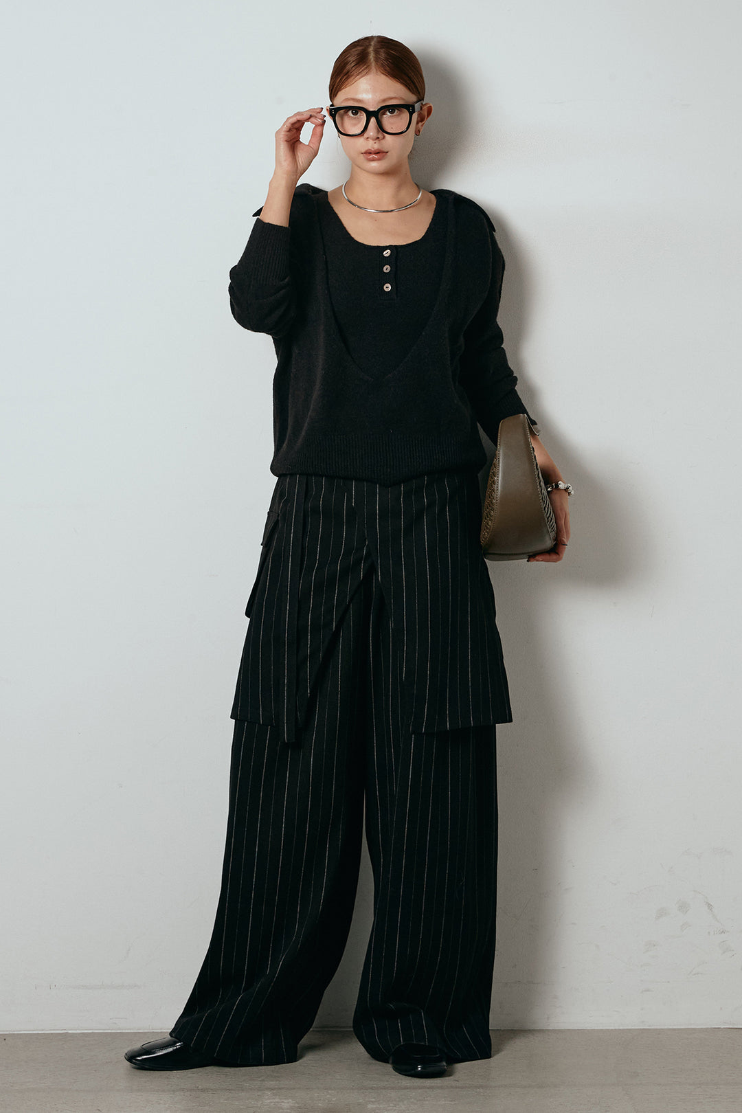 [SET]襟付きレイヤードニットトップス+細ストライプレイヤードデザインパンツ(2set)