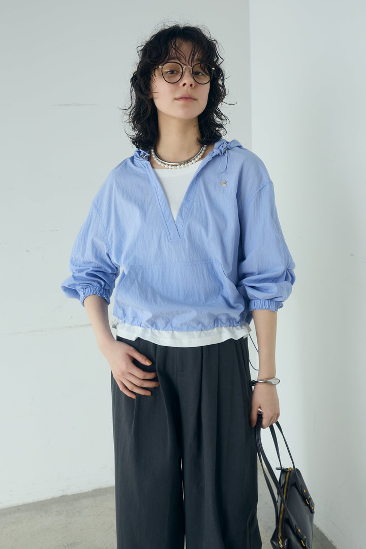 レイヤードデザインフーディートップス