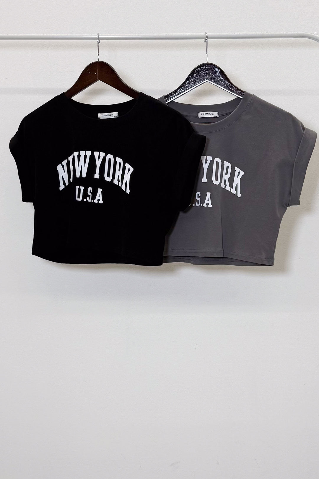 [着回しセット]ショート丈NEWYORKロゴTシャツ+ショート丈NEWYORKロゴTシャツ(2set)