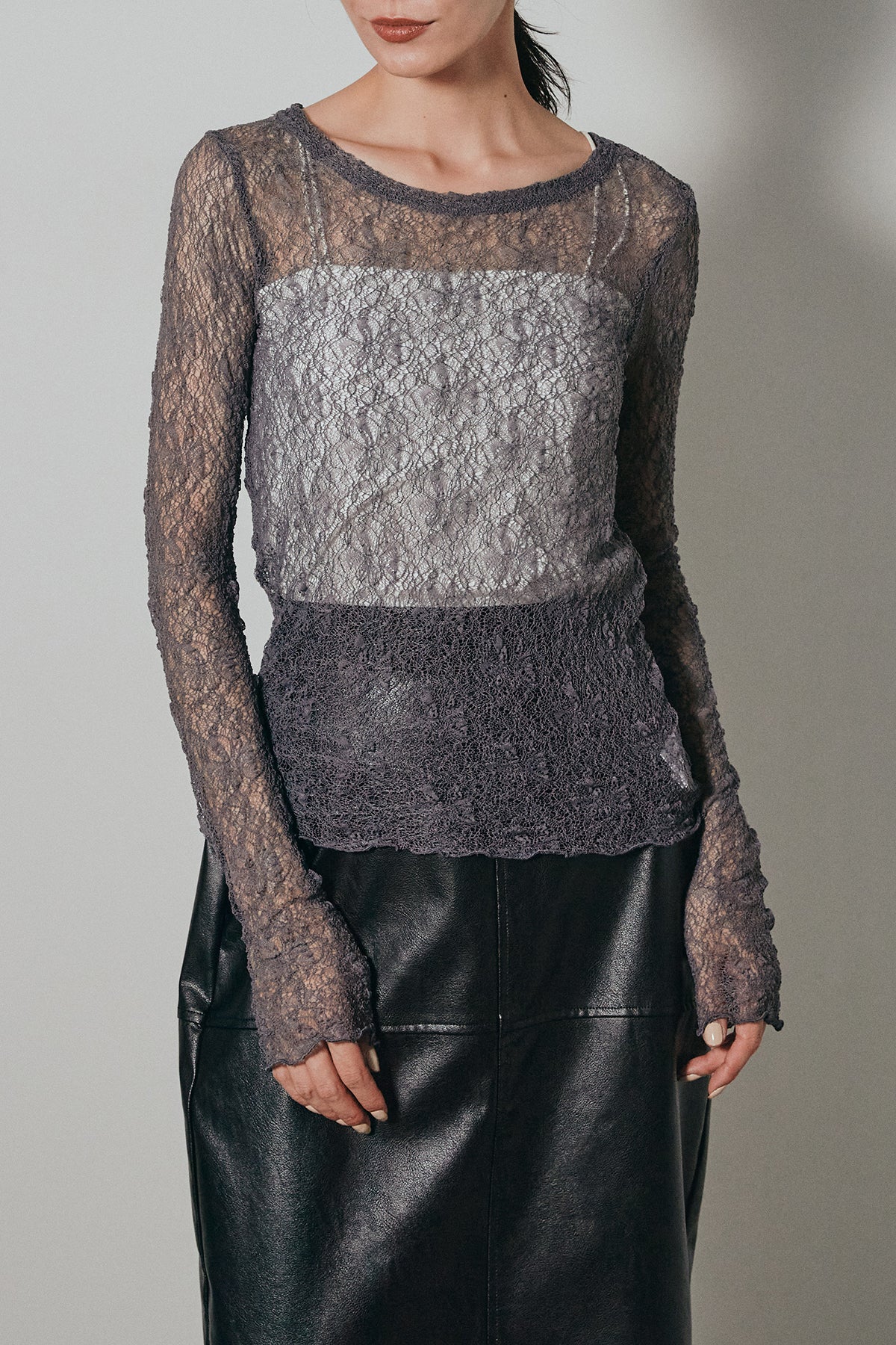 ロゴシアートップス　ライトグレー　ブラック　esica エシカ　frene TOPS – ESICA