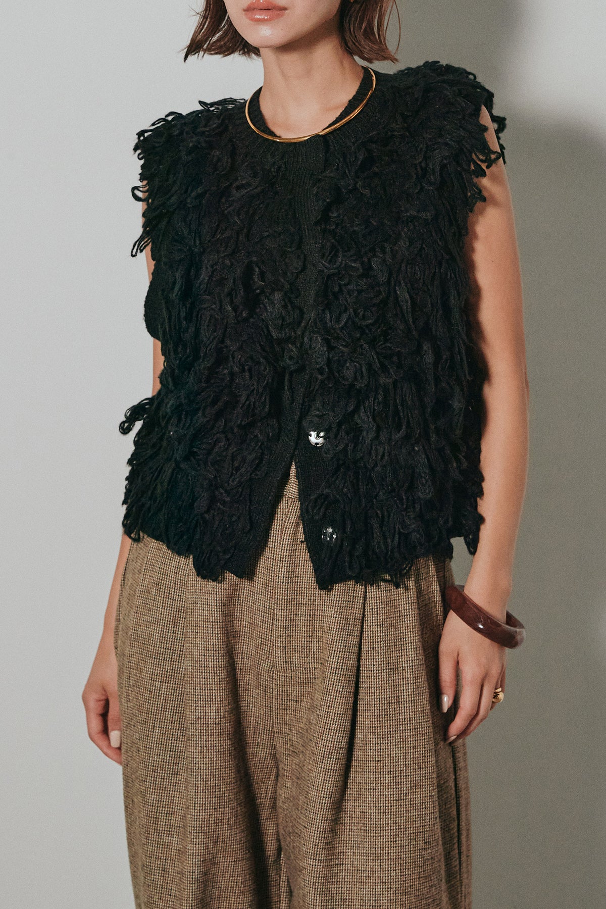 ループフリンジニットベスト – ESICA