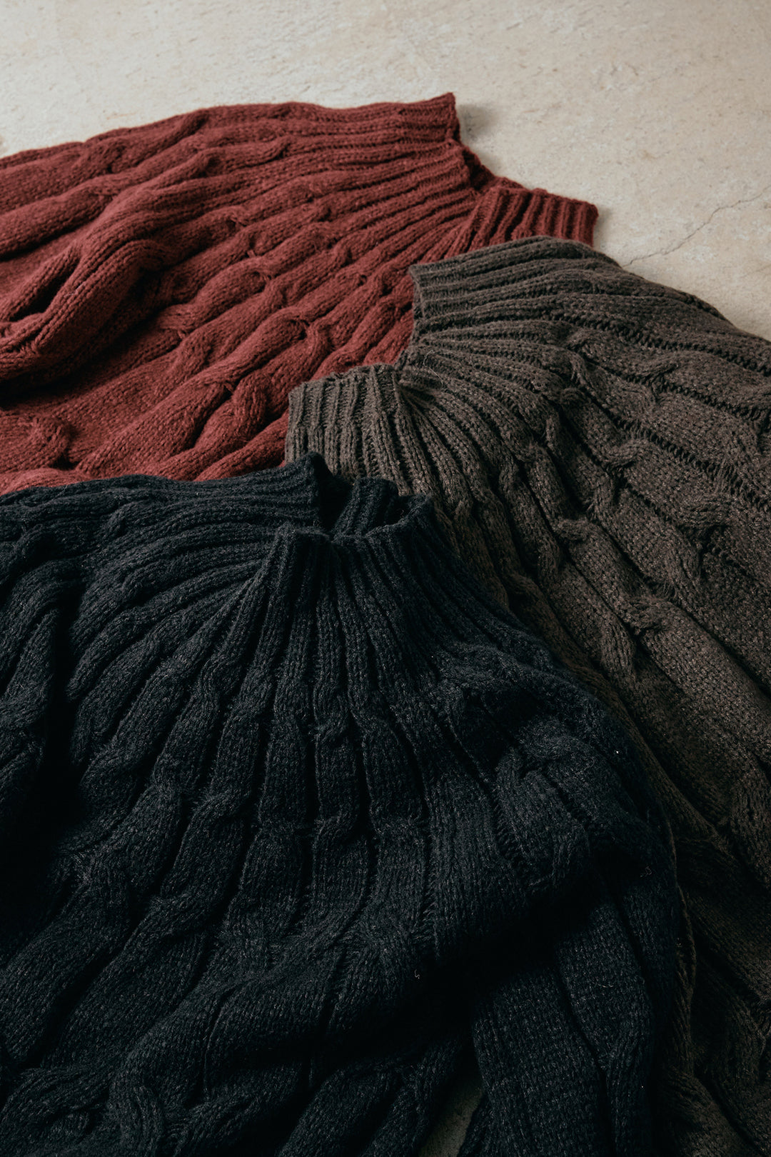 求心柄ニットトップス/ブラック