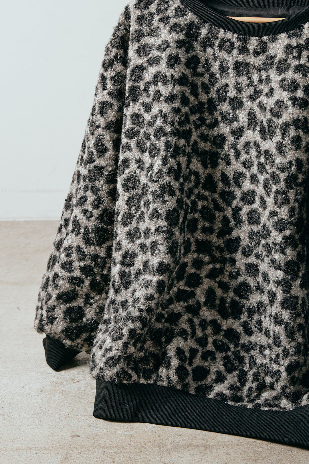 レオパード柄ボアトップス/ブラック