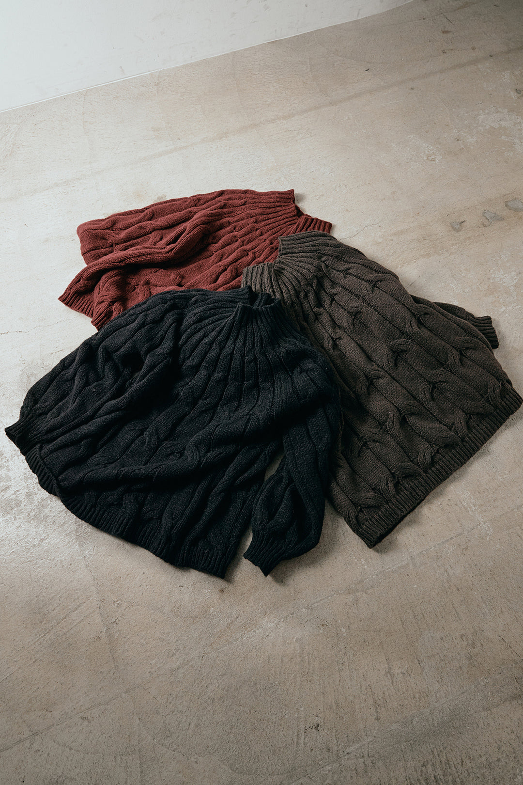 求心柄ニットトップス/ブラック