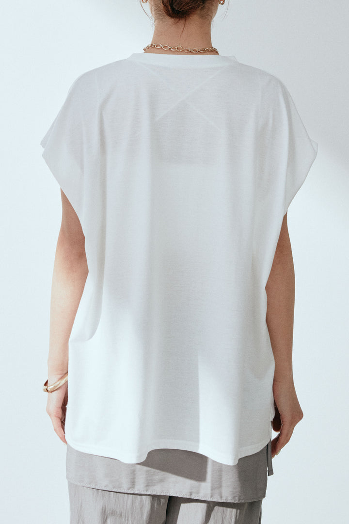 刺繍ロゴフレンチ袖Tシャツ