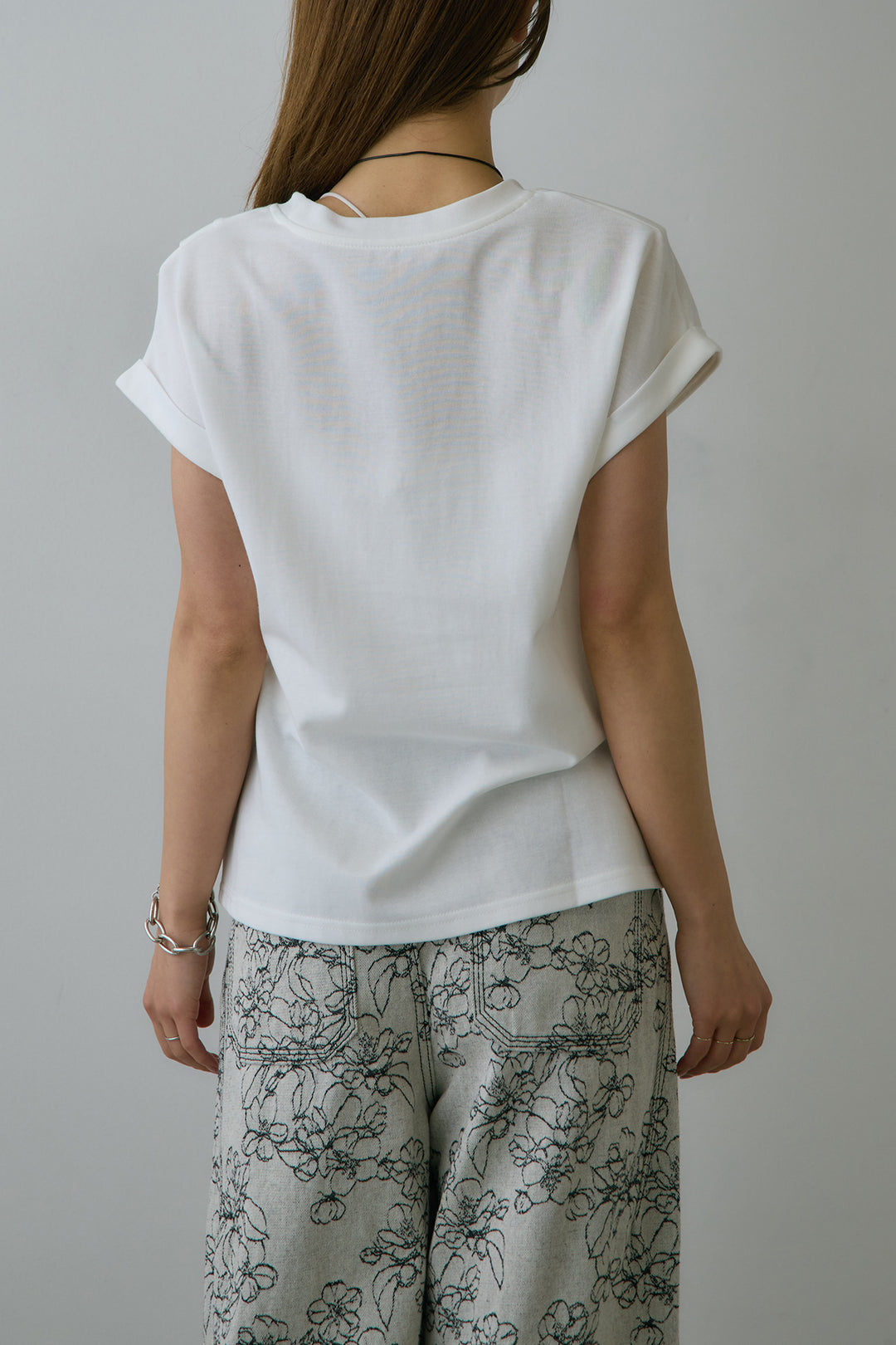 [SET]フロントボタンビスチェSETUP+ネックポーチ付きタックデザインTシャツ(2set)