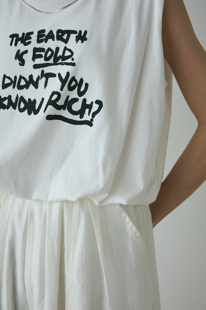 シルバーネックレス付きロゴTシャツ