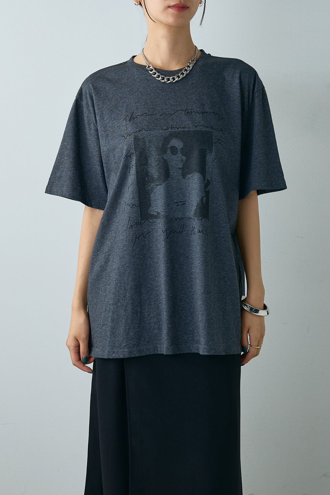 ニュアンス英字フォトプリントTシャツ