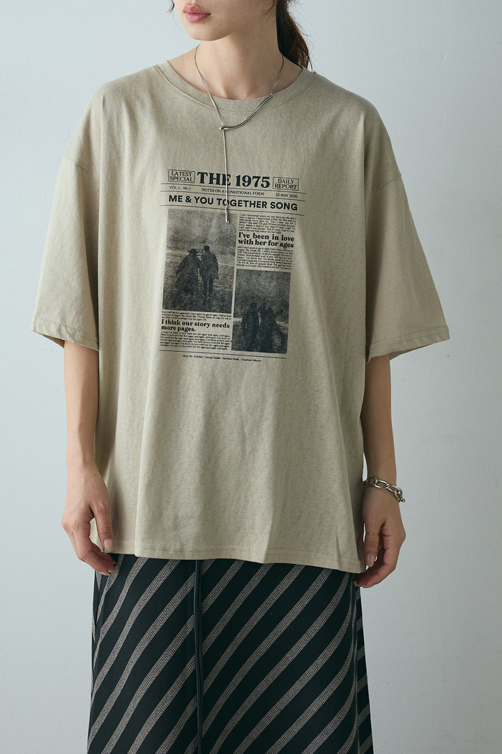 [SET]ニュースペーパーグラフィックTシャツ+ベルト付き斜めライン柄スカート(2set)