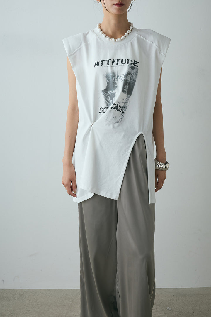 サイドデザインプリントTシャツ
