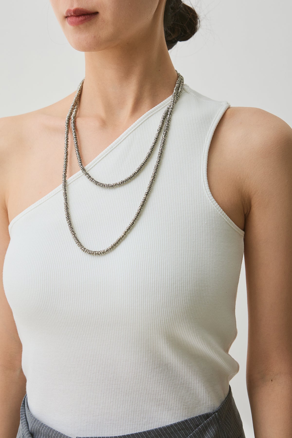 即納】カップ付きバックデザインワンショルダータンクトップ – ESICA