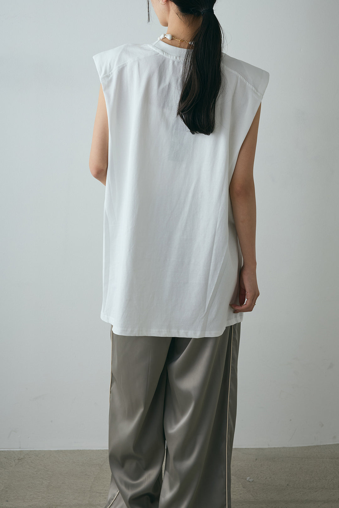 [SET]サイドデザインプリントTシャツ+サイドラインサテンパンツ(2set)