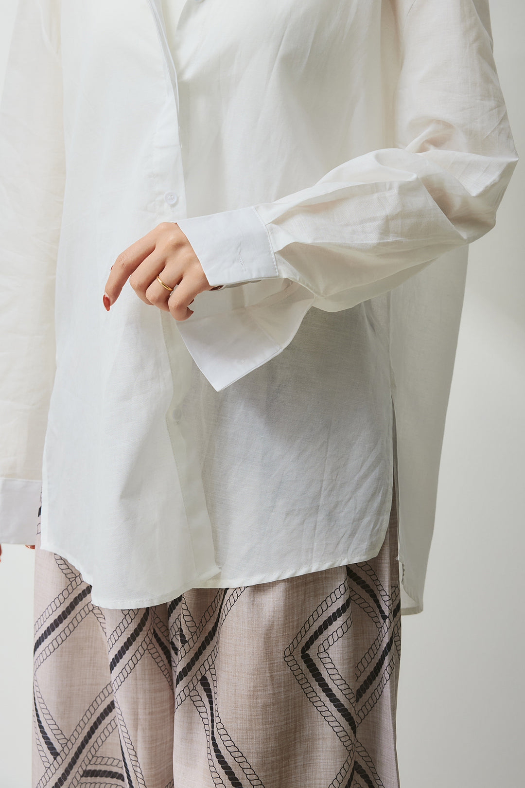 [SET]バックオープンオーバーシャツ+レザーベルト付きフレアワイドパンツ(2set)