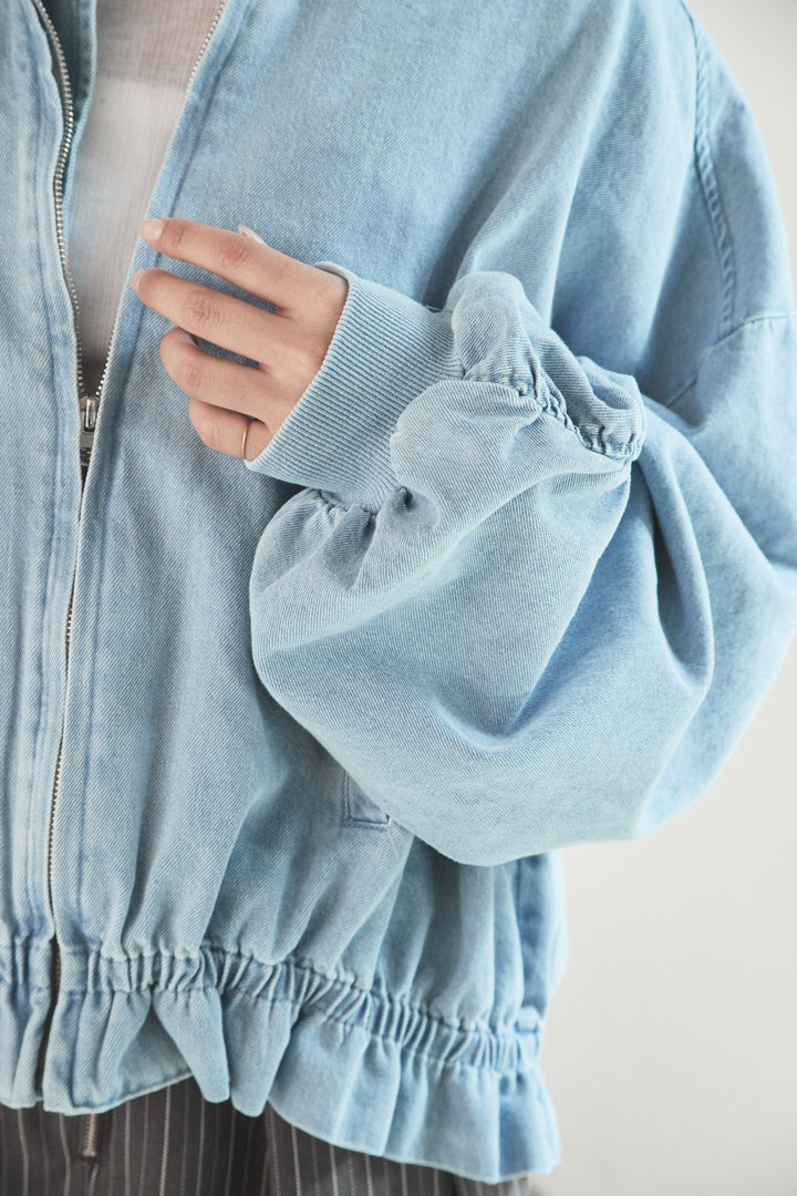 [SET]袖シャーリング裾フリルデニムブルゾン+デニムサイドフリルパンツ+ストレッチレースフーディサムホールプルオーバー(3set)