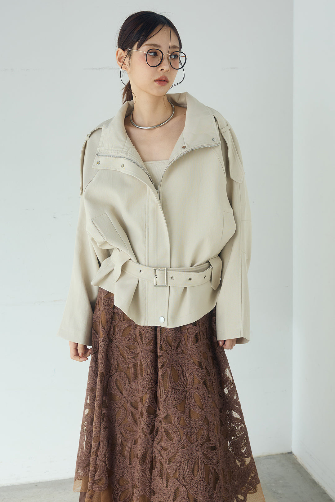 [SET]ベルト付きスタンドネックアウター+ツイルタックハーフパンツ(2set)