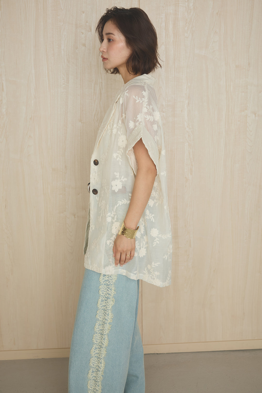 [SET]半袖シアー花柄刺繍テーラードジャケット+センターボタンデニムサロペット(2set)