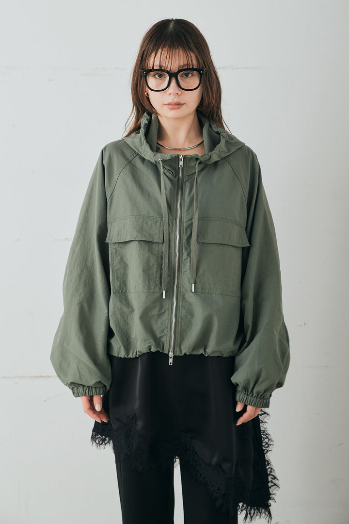 [SET]ナイロンボリュームWジップパーカーブルゾン+サテンレースアシメキャミ+細編みベルト付きパンツ+サテンレースアシメキャミ(3set)