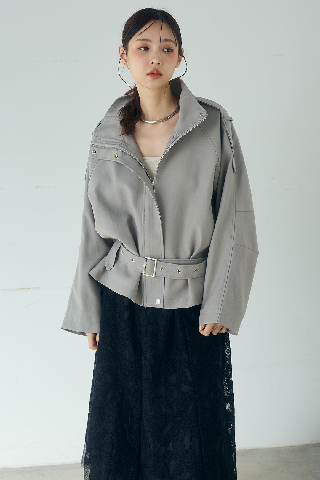 [SET]ベルト付きスタンドネックアウター+ツイルタックハーフパンツ(2set)