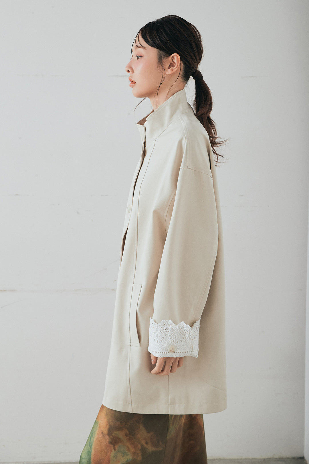 [SET]袖折り返しレースデザインアウター+ニュアンス柄サテンスカート(2set)