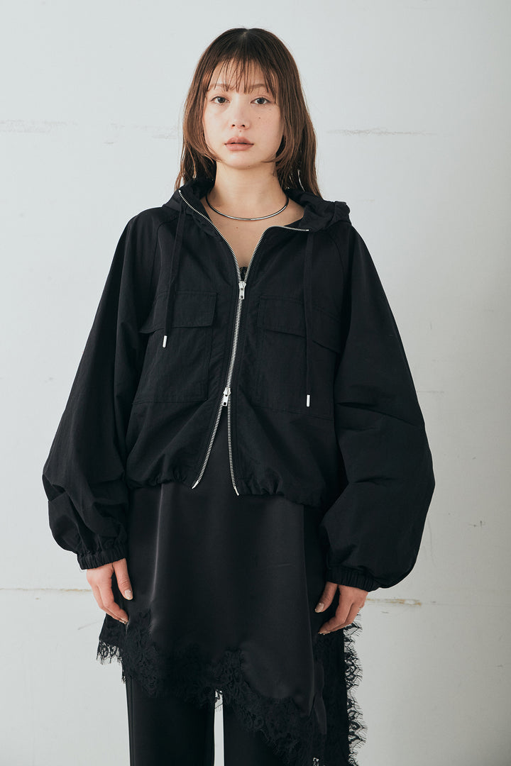 [SET]ナイロンボリュームWジップパーカーブルゾン+サテンレースアシメキャミ+細編みベルト付きパンツ+サテンレースアシメキャミ(3set)