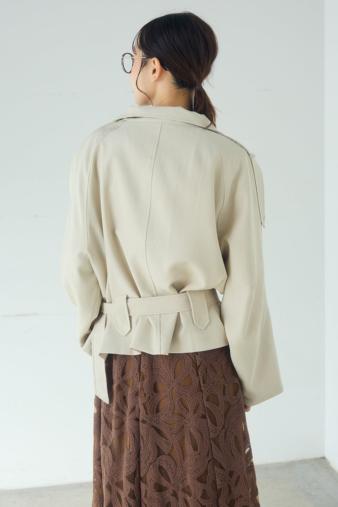 [SET]ベルト付きスタンドネックアウター+ニュアンス柄刺繍スカート(2set)