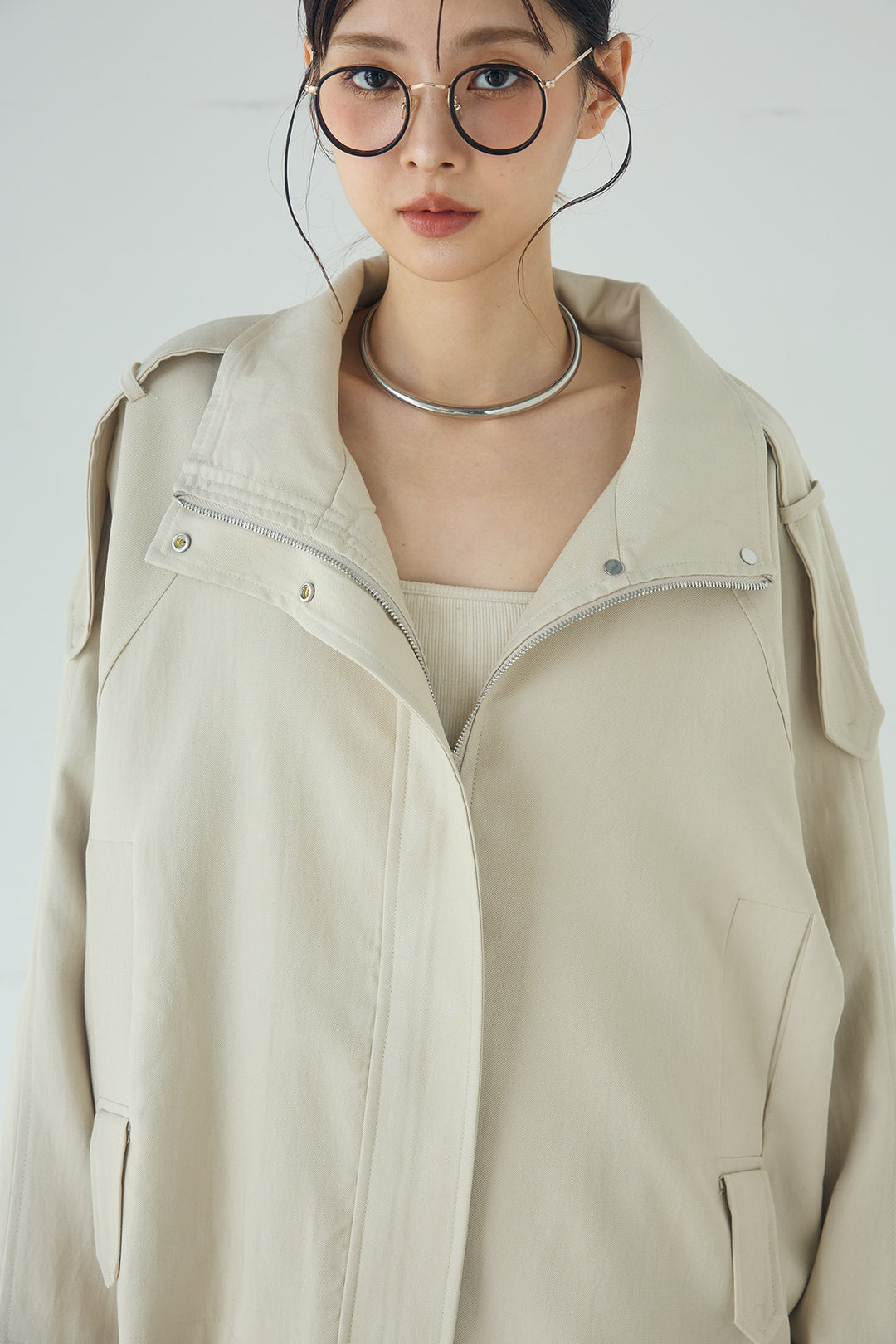 ベルト付きスタンドネックアウター