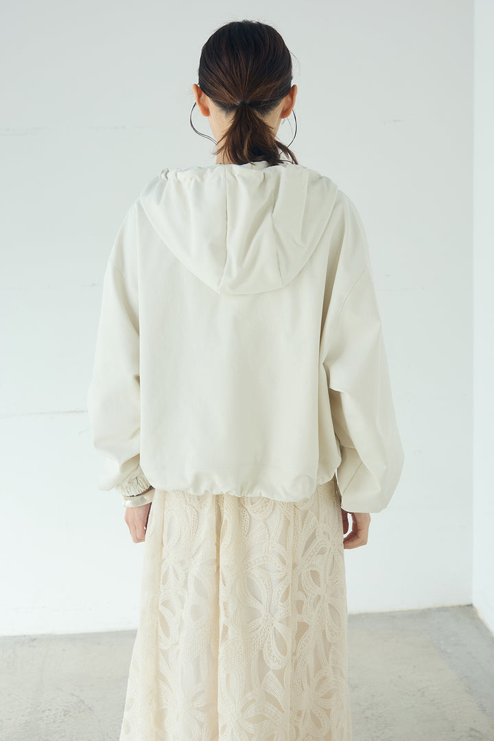 ネック裾絞りブルゾンアウター