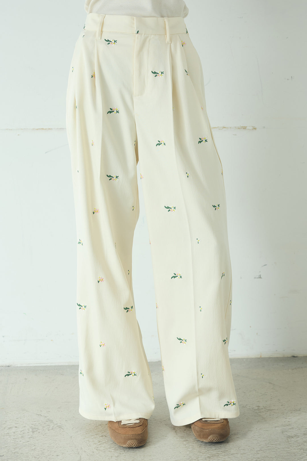 TRツイル花刺繍パンツ