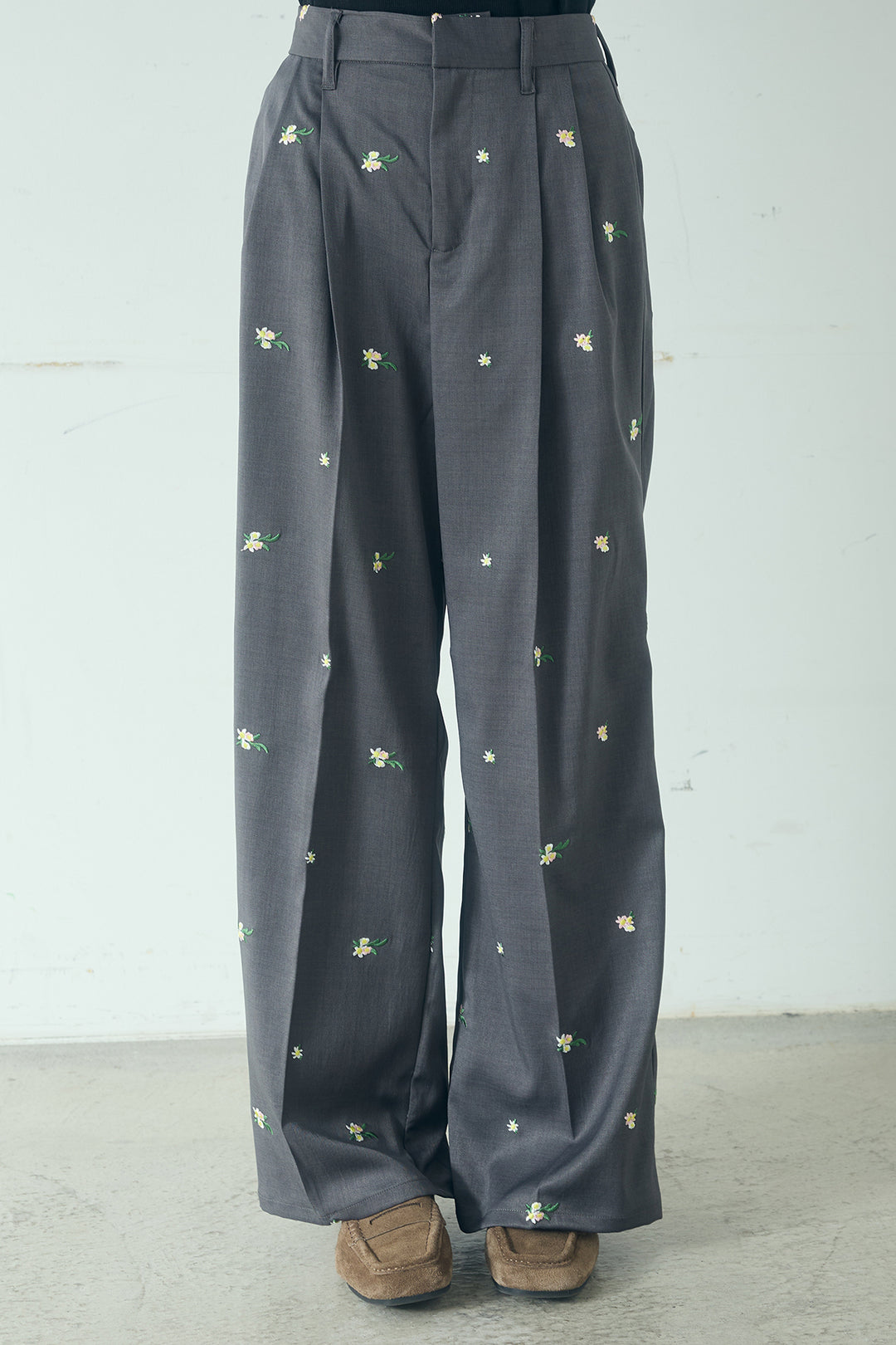 TRツイル花刺繍パンツ