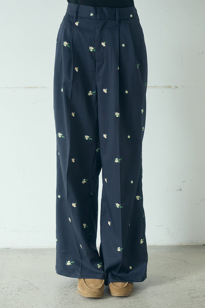 TRツイル花刺繍パンツ