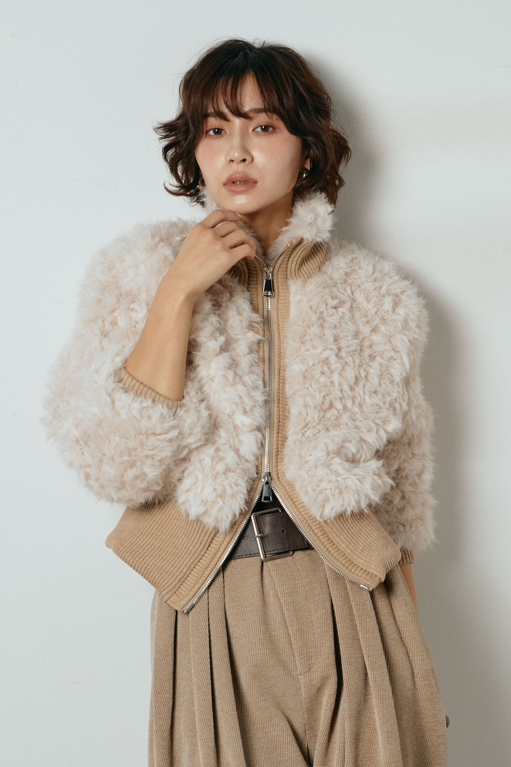 新品未使用【ESICA エシカ 】ハイネックボアブルゾンF ホワイト