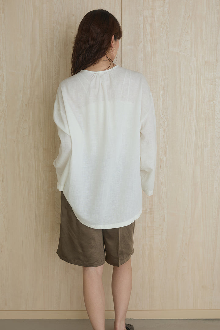 麻混フラワー刺繍柄ブラウス