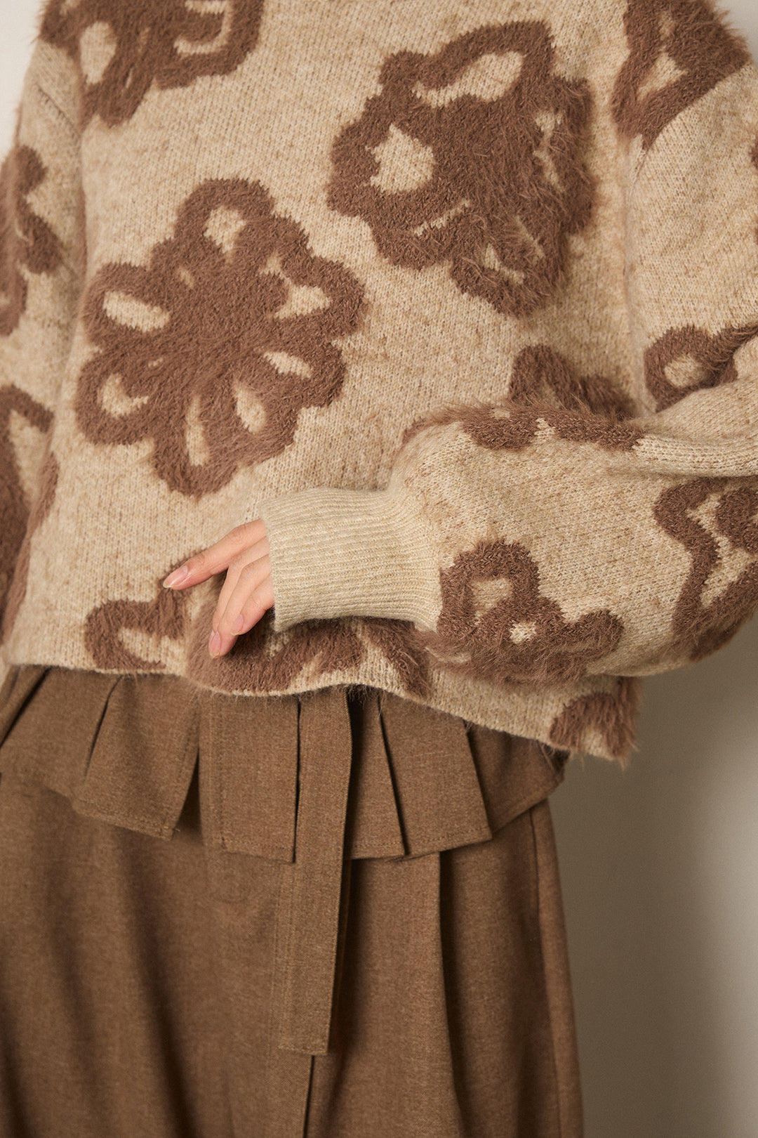 BIGフラワー柄ジャガードニットプルオーバー