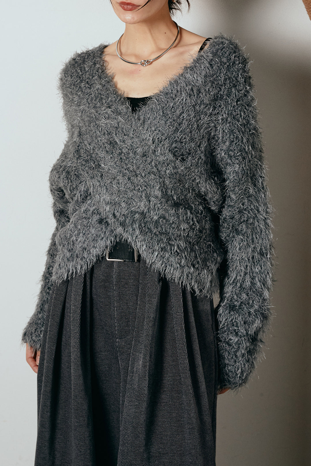 シャギークロスニットトップス