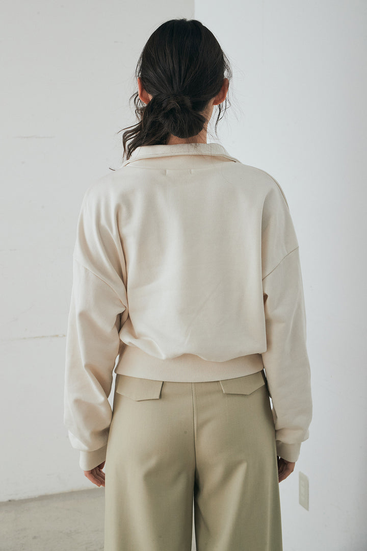 裏毛ロゴ刺繍ハーフZIPスウェット