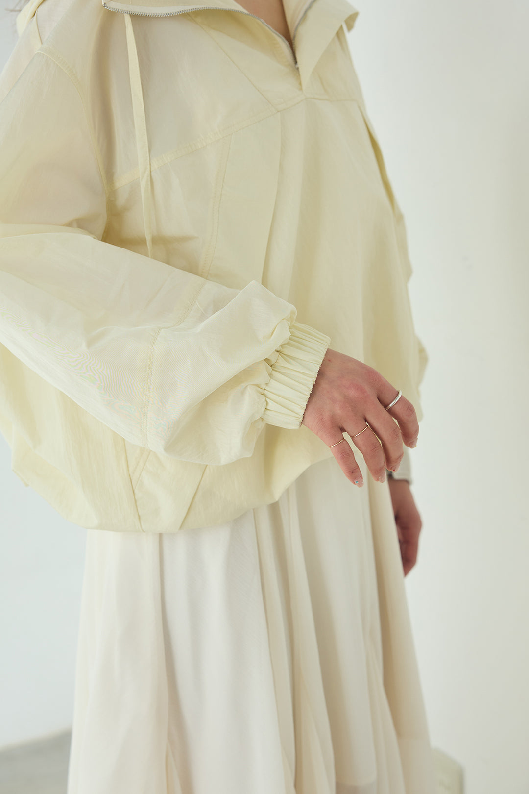 ナイロンフーディーブルゾンアウター