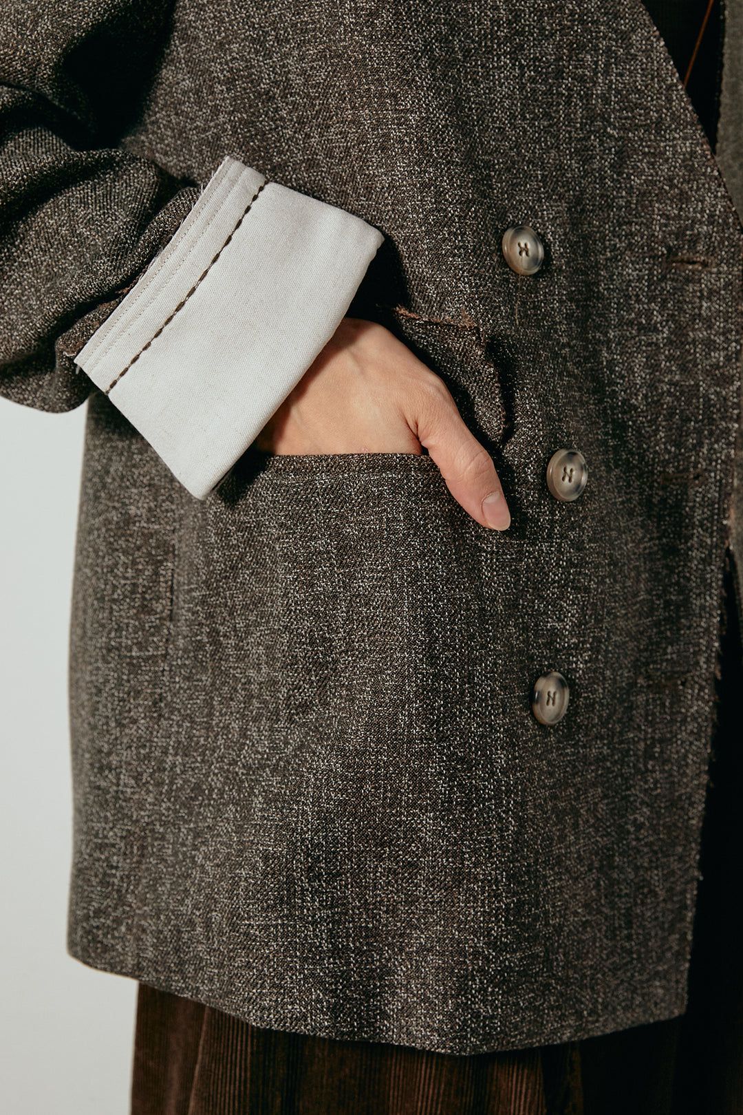 ノーカラーダブルボタンツイードジャケット