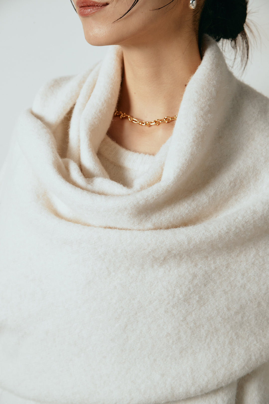 ネック巻きデザインニットトップス