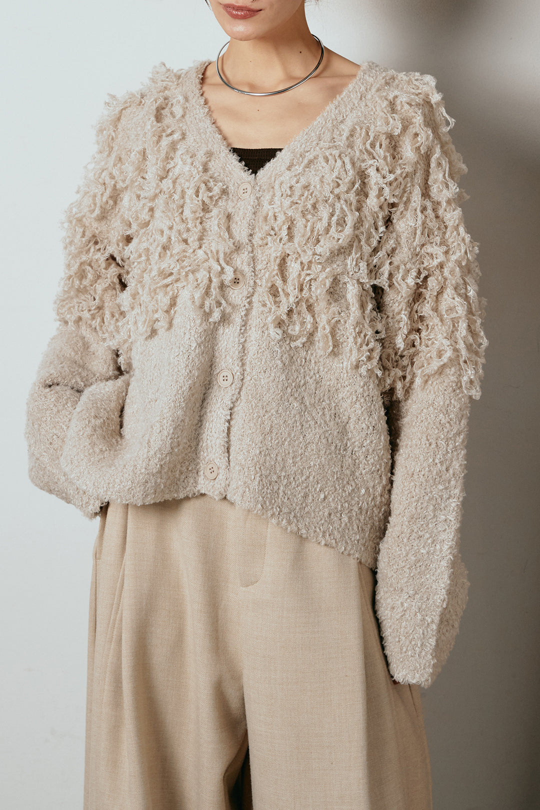 [SET]ループ編みVネックニットカーディガン+ベロアサスペンダー付きパンツ(2set)