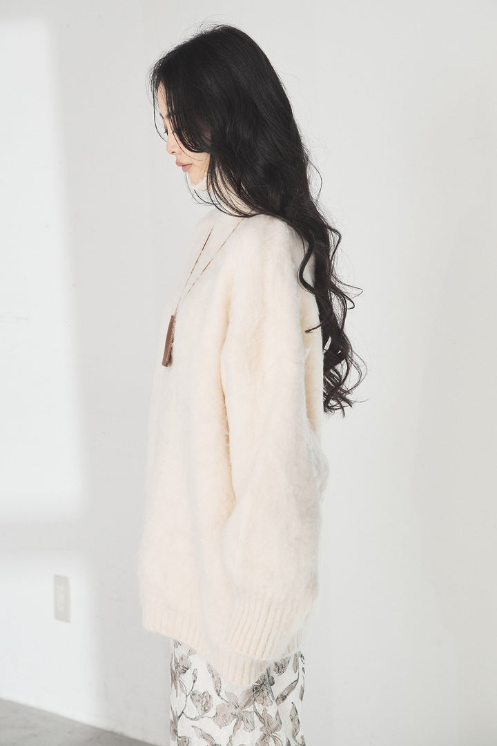 起毛オーバーハイネックニット