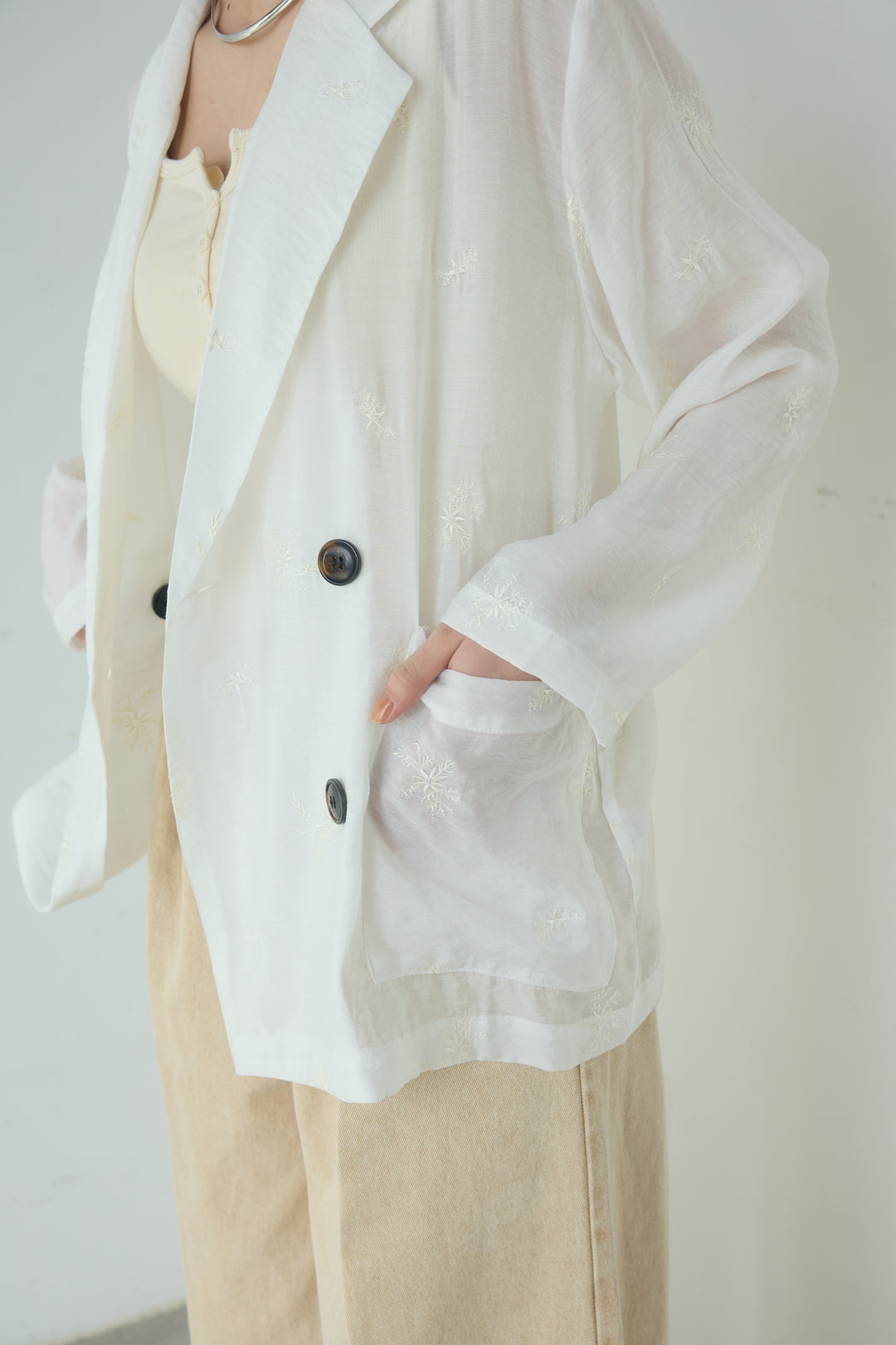 シアー刺繍ダブルジャケット