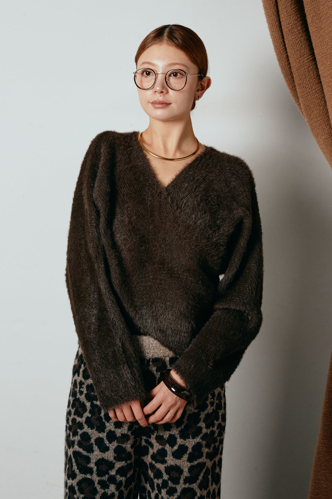 [SET]シャギーカシュクールニットトップス+リラックスレオパード柄ニットパンツ(2set)