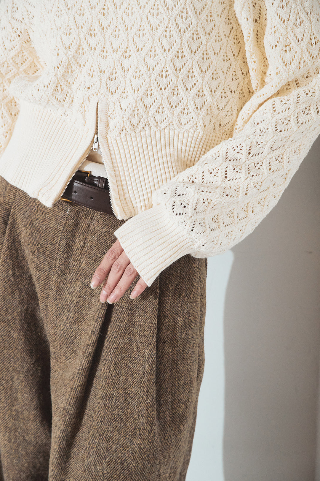 [SET]透かし編みニットジップスリットプルオーバー+ウールタッチカーブワイドパンツ(2set)