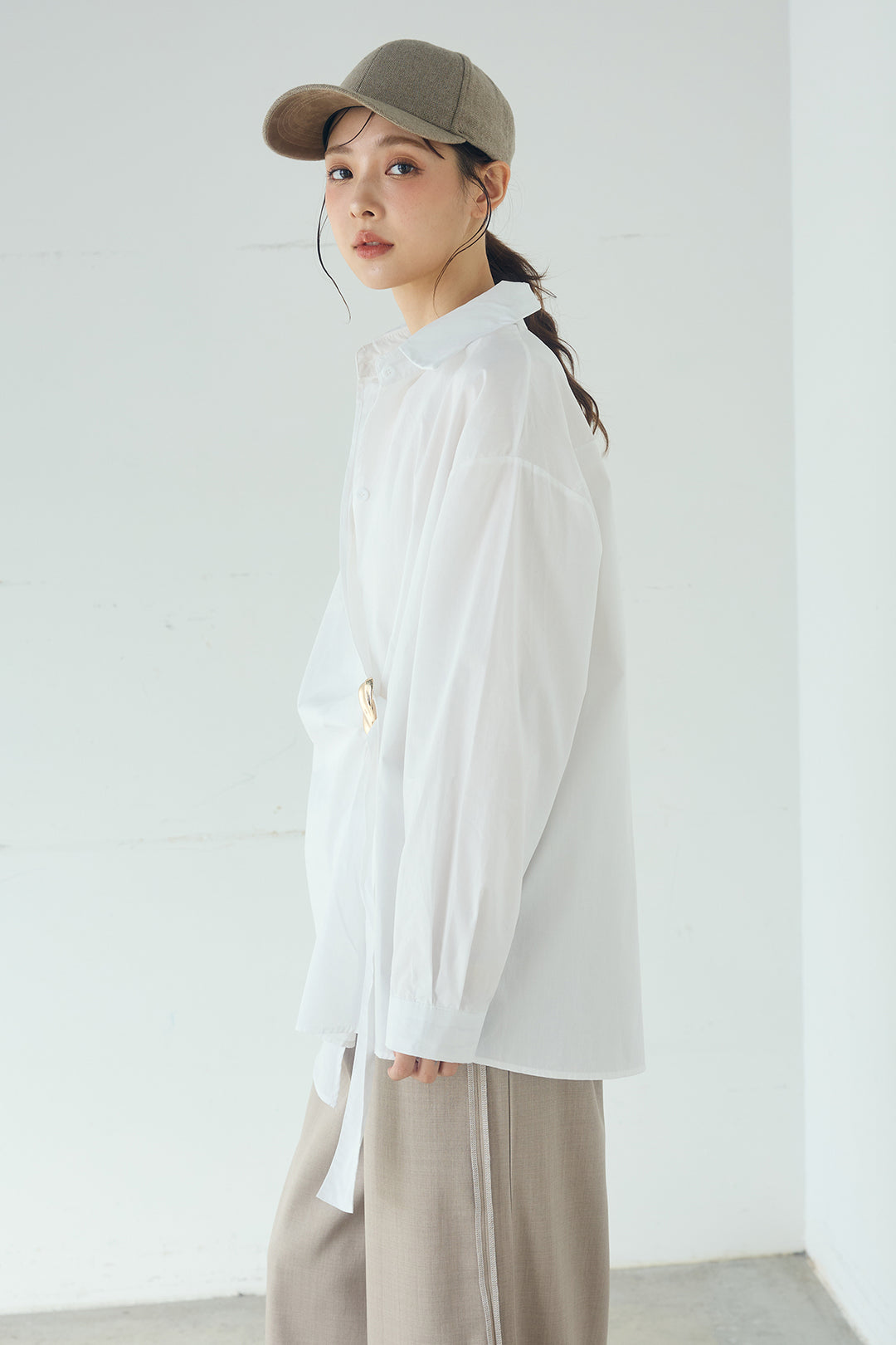 [SET]サイド留め具デザインシャツ+ストライプ柄トラックイージーパンツ(2set)