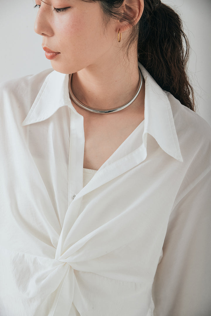 裾巻きツイストデザインシャツ