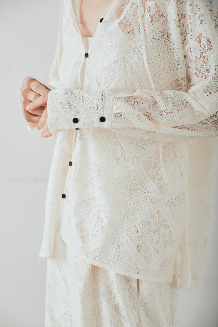 ブロックレースフード付きブラウス