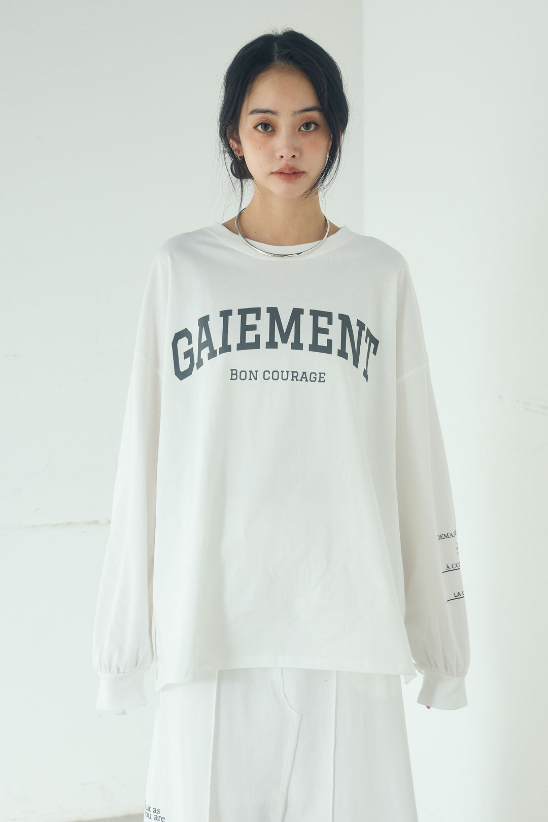 [SET]クリアダンボールプルオーバー+斜めボタンタック入りスラックス+フロントロゴビッグプルオーバー(3set)